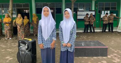 Dua Siswa MTsN 2 Labura Lanjut OMI Tingkat Provinsi