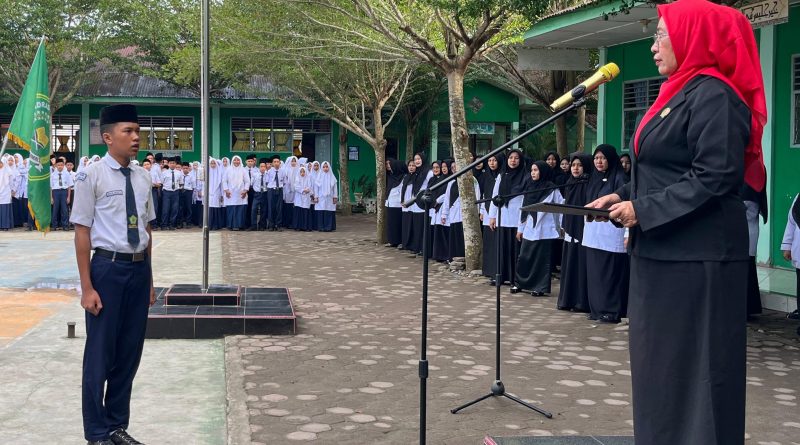 Pelantikan OSIM MTsN 2 Labura Bertekad Menjadi Teladan dan Berprestasi