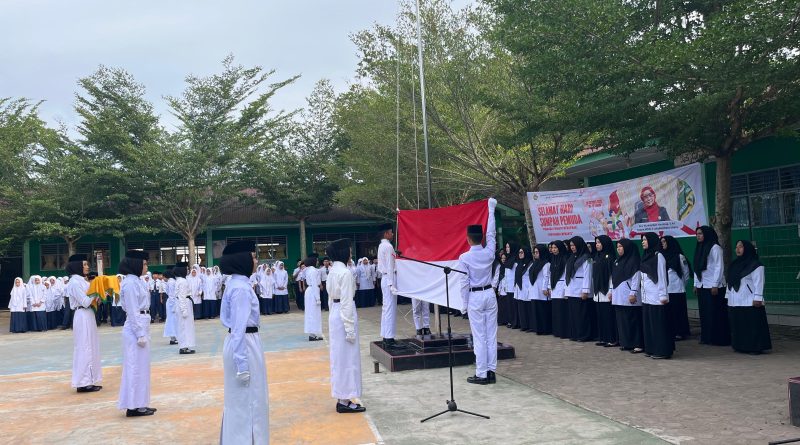 MTsN 2 Labura Gelar Upacara Hari Peringatan Sumpah Pemuda ke-97