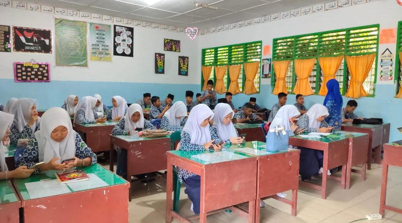 MTsN 2 Labuhanbatu Utara Gelar Simulasi Tes Kompetisi Akademi untuk Tingkatkan Kesiapan Siswa