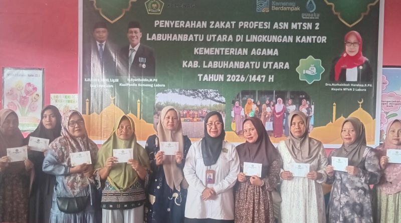 Peduli Sesama, ASN Kemenag Labura Salurkan Zakat Mal di MTsN 2 Labura