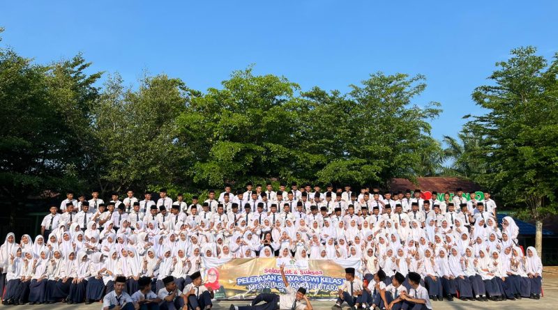 Penuh Haru, MTsN 2 Labuhanbatu Utara Lepas Siswa Kelas IX