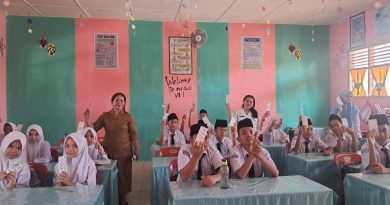 Kunjungi MTsN 2 Labura, Puskesmas Gunting Saga Ajak Siswi Peduli Kesehatan dan Cegah Anemia